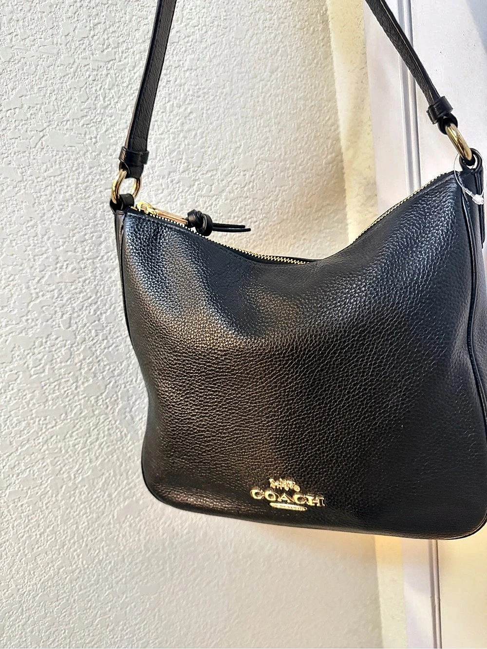 Coach Edie Shoulder Bag Leather Shoulder Bag in Black